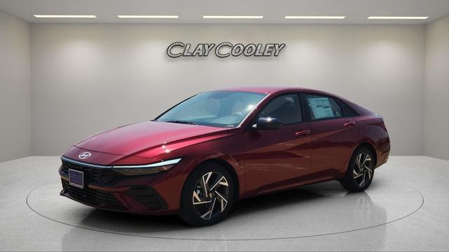 Photo of 2025 Ultimate Red Hyundai ELANTRA