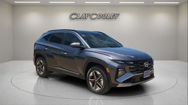 Photo of 2025 Titan Gray Hyundai TUCSON Hybrid