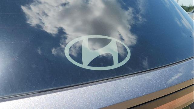 Photo of 2025 Titan Gray Hyundai TUCSON Hybrid