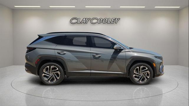 Photo of 2025 Hampton Gray Hyundai TUCSON
