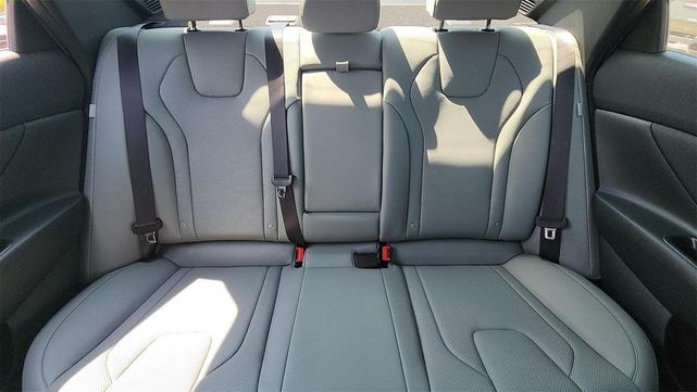 Photo of 2025 Abyss Black Hyundai ELANTRA