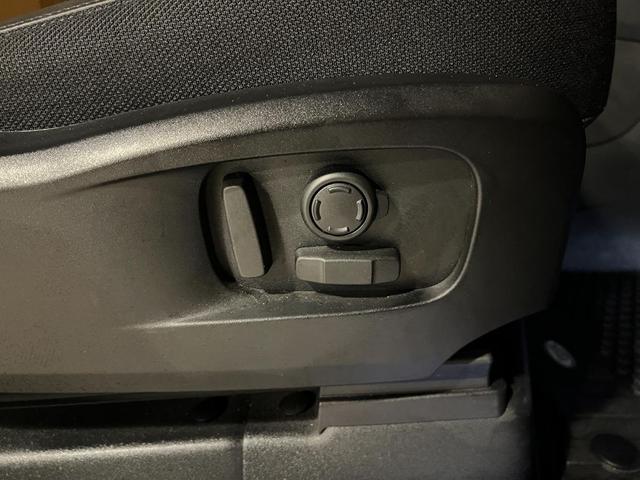 Photo of 2023 UP Land Rover Defender