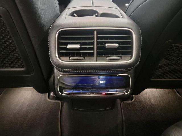 Photo of 2023 Black Mercedes-Benz GLS 450