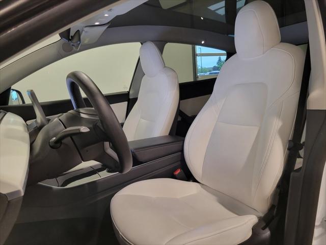 Photo of 2021 Pearl White Multi-Coat Tesla Model Y
