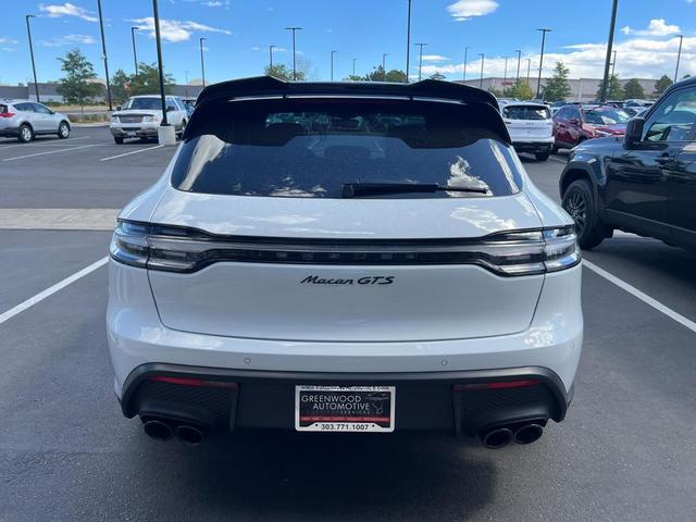 Photo of 2024 WHITE Porsche Macan