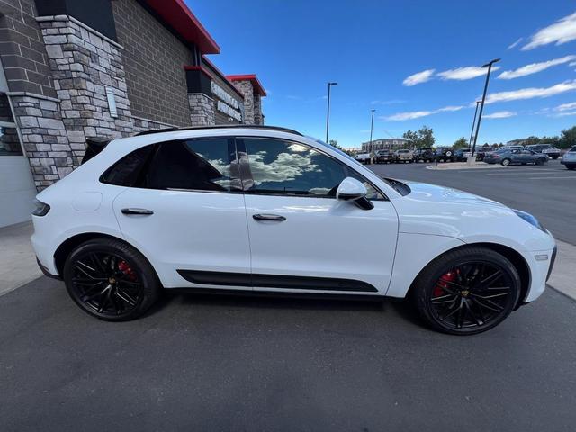 Photo of 2024 WHITE Porsche Macan
