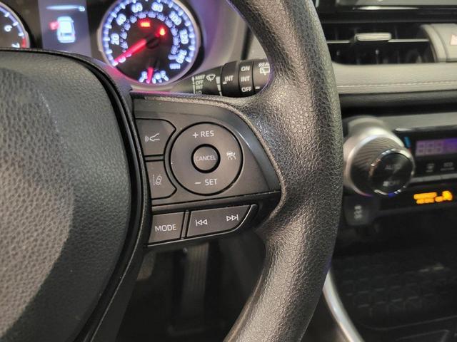 Photo of 2022 Silver Sky Metallic Toyota RAV4
