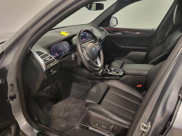Photo of 2024 Skyscraper Gray Metallic BMW X3