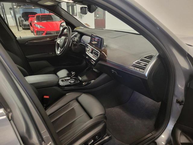 Photo of 2024 Skyscraper Gray Metallic BMW X3