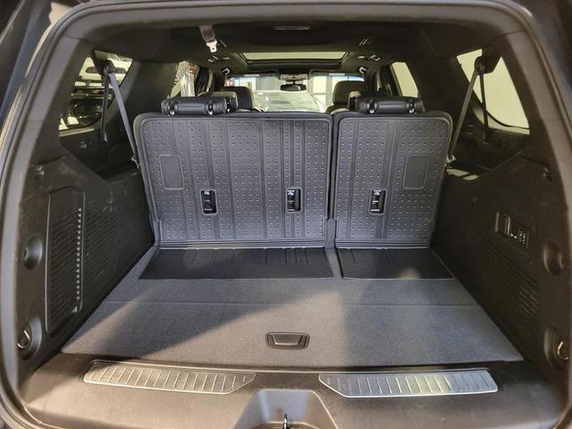 Photo of 2023 Midnight Blue Metallic Chevrolet Suburban
