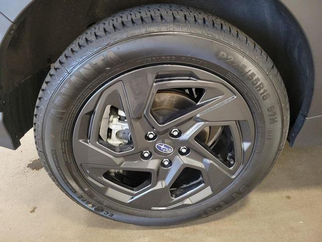 Photo of 2024 Crystal White Pearl Subaru Crosstrek