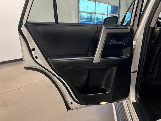 Photo of 2022 Blizzard Pearl Toyota 4Runner