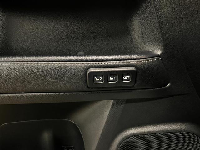 Photo of 2022 Blizzard Pearl Toyota 4Runner