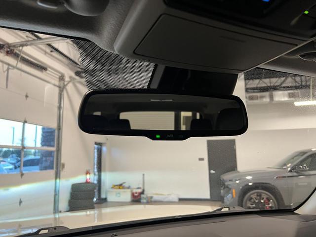 Photo of 2022 Blizzard Pearl Toyota 4Runner