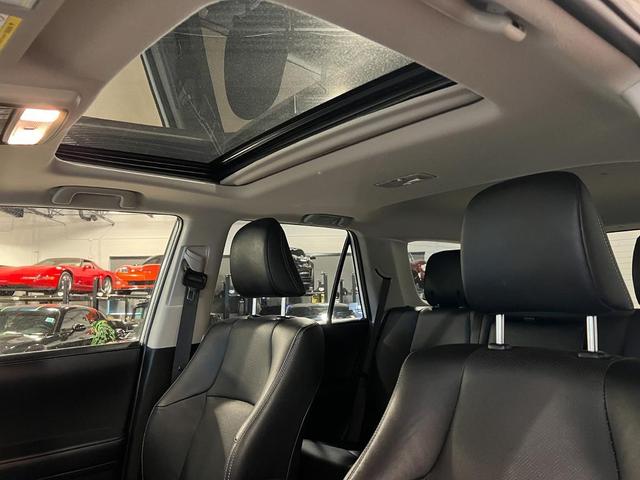 Photo of 2022 Blizzard Pearl Toyota 4Runner