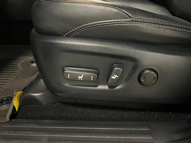 Photo of 2022 Blizzard Pearl Toyota 4Runner