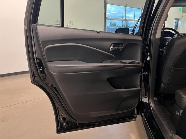 Photo of 2021 Crystal Black Pearl Honda Pilot