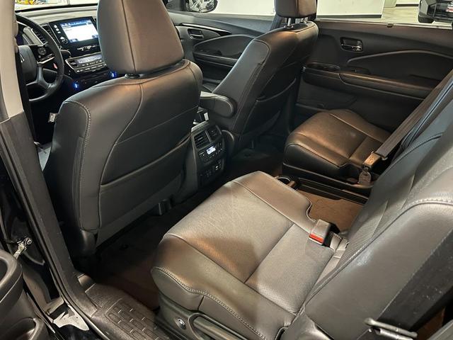 Photo of 2021 Crystal Black Pearl Honda Pilot