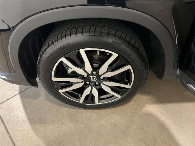 Photo of 2021 Crystal Black Pearl Honda Pilot