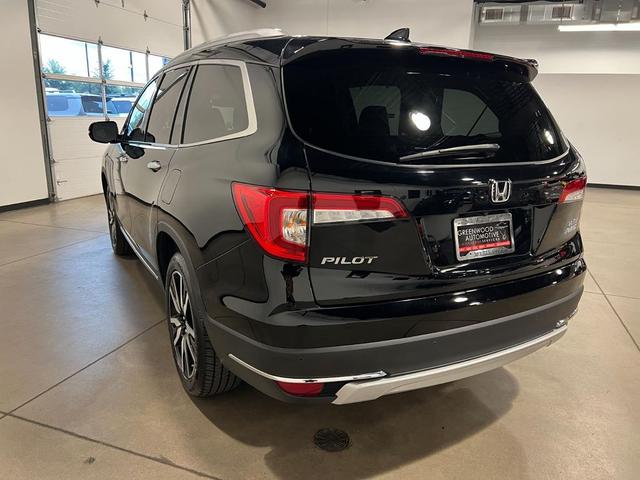Photo of 2021 Crystal Black Pearl Honda Pilot