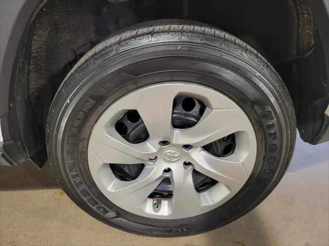 Photo of 2023 Ice Cap Toyota RAV4