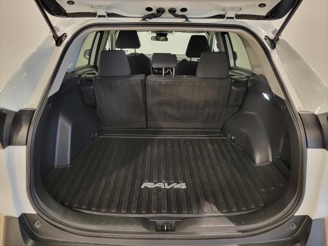 Photo of 2023 Ice Cap Toyota RAV4
