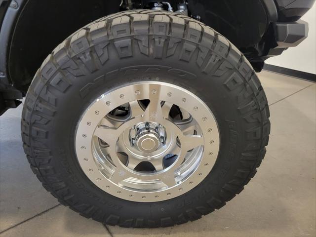 Photo of 2022 Shadow Black Ford Bronco