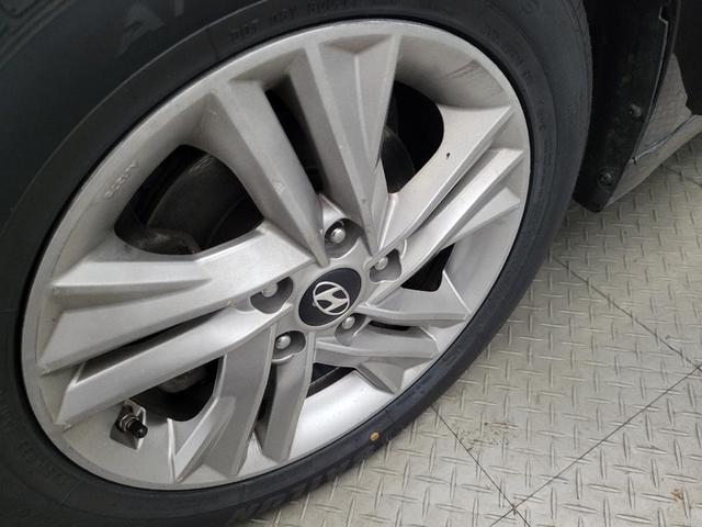 Photo of 2019 Phantom Black Hyundai ELANTRA