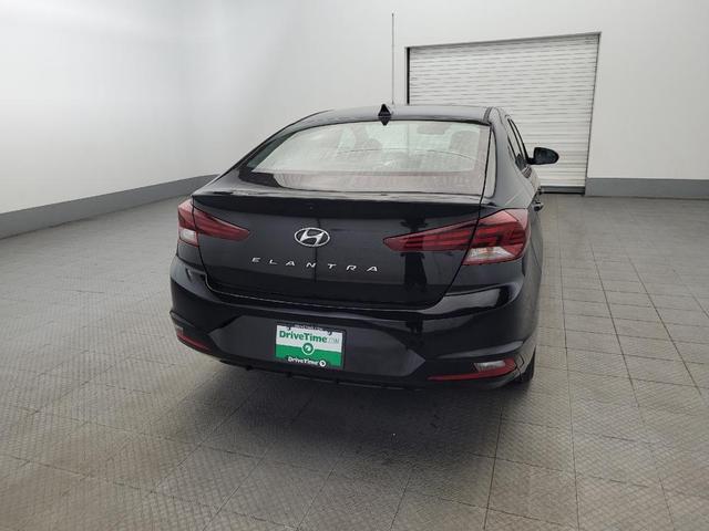 Photo of 2019 Phantom Black Hyundai ELANTRA
