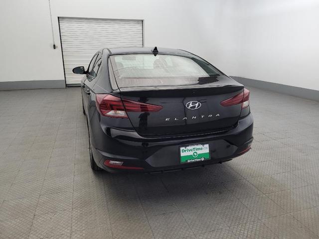 Photo of 2019 Phantom Black Hyundai ELANTRA