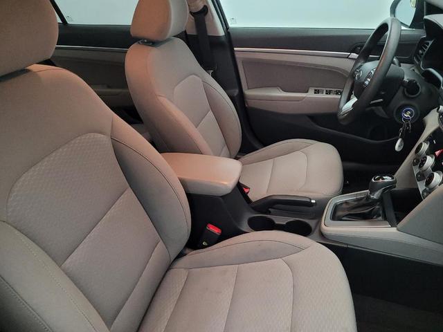Photo of 2019 Phantom Black Hyundai ELANTRA