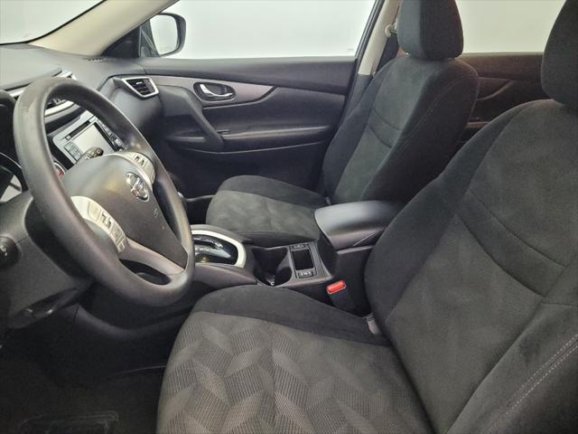 Photo of 2016 Gun Metallic Nissan Rogue