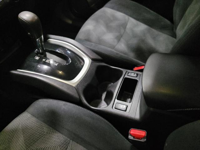 Photo of 2016 Gun Metallic Nissan Rogue