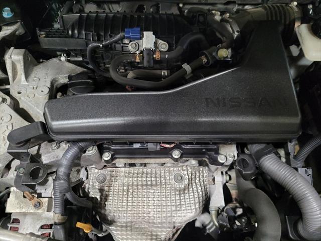 Photo of 2016 Gun Metallic Nissan Rogue