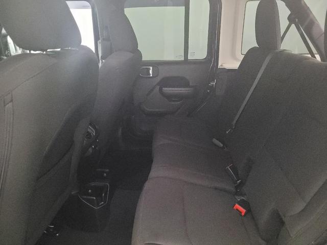 Photo of 2018 Black Clearcoat Jeep Wrangler Unlimited