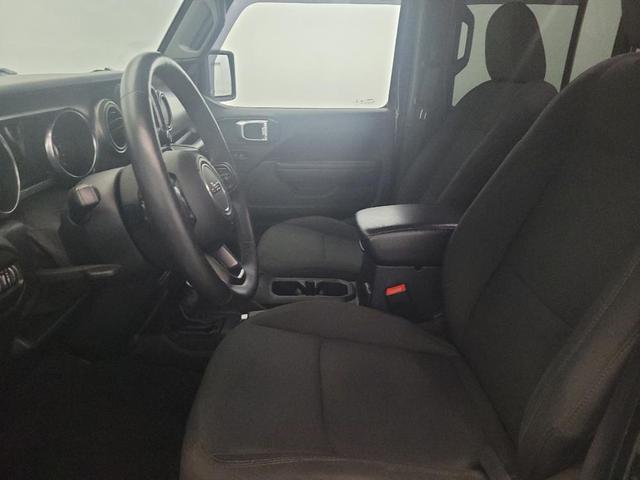 Photo of 2018 Black Clearcoat Jeep Wrangler Unlimited