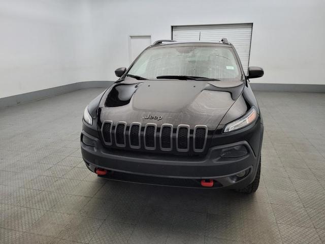 Photo of 2018 Diamond Black Crystal Pearlcoat Jeep Cherokee