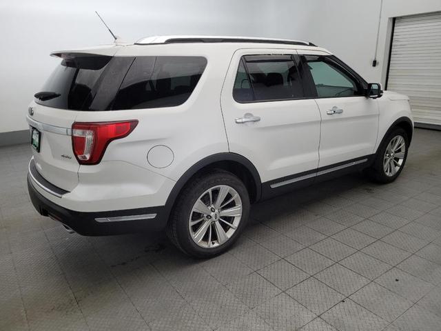 Photo of 2018 White Platinum Metallic Tri-Coat Ford Explorer