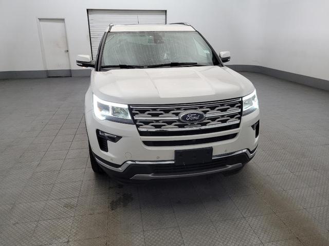 Photo of 2018 White Platinum Metallic Tri-Coat Ford Explorer