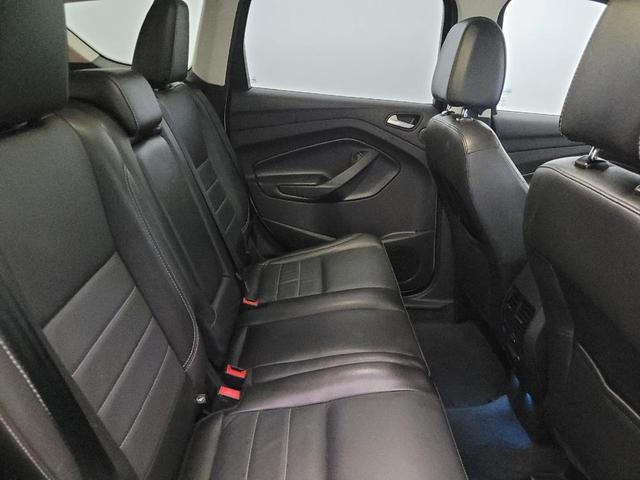 Photo of 2016 White Platinum Metallic Tri-Coat Ford Escape