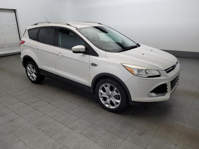 Photo of 2016 White Platinum Metallic Tri-Coat Ford Escape
