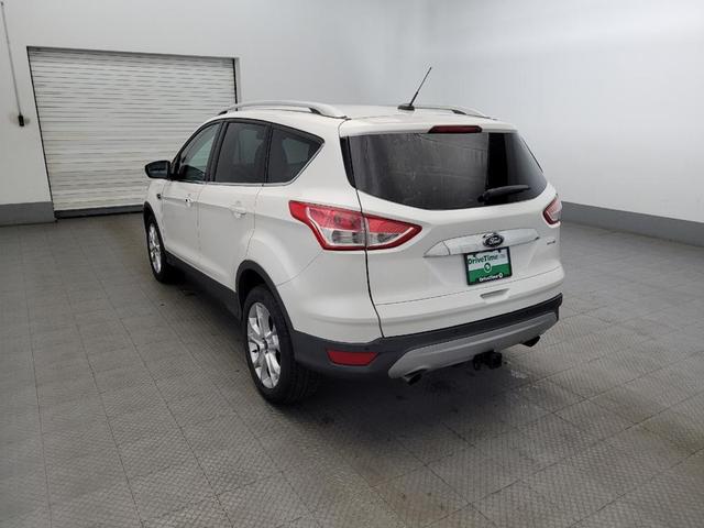 Photo of 2016 White Platinum Metallic Tri-Coat Ford Escape