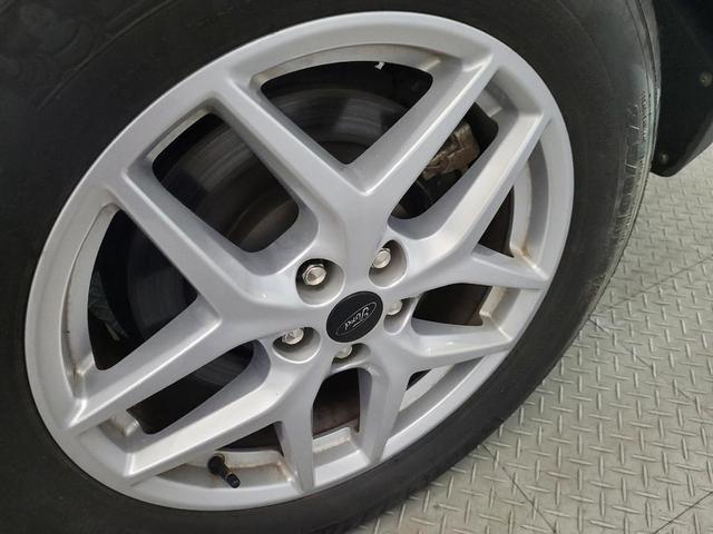Photo of 2024 Agate Black Metallic Ford Edge