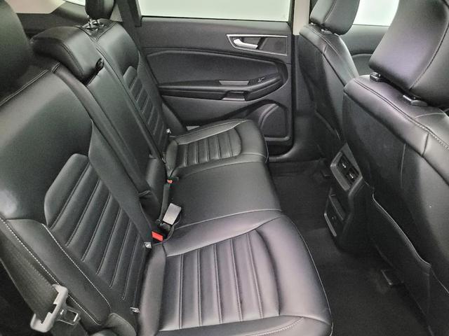 Photo of 2024 Agate Black Metallic Ford Edge
