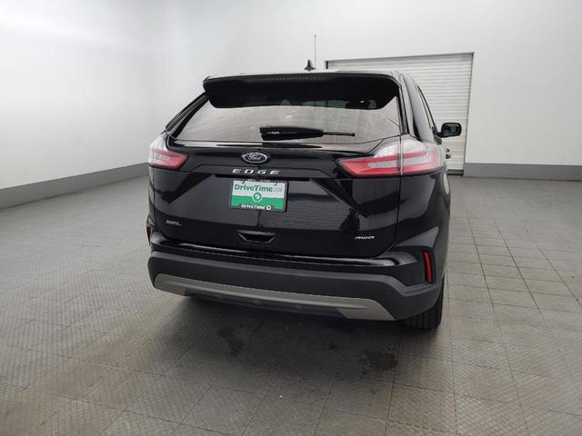 Photo of 2024 Agate Black Metallic Ford Edge
