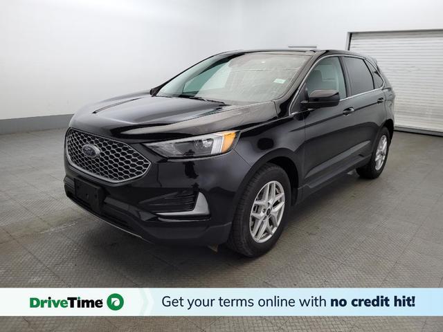 Photo of 2024 Agate Black Metallic Ford Edge
