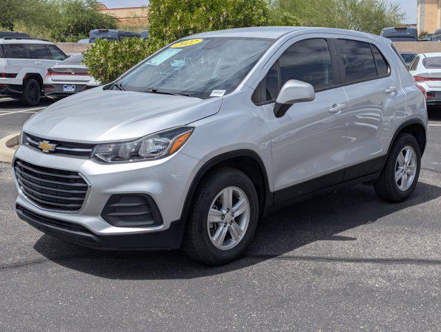 Photo of 2022 Silver Ice Metallic Chevrolet Trax