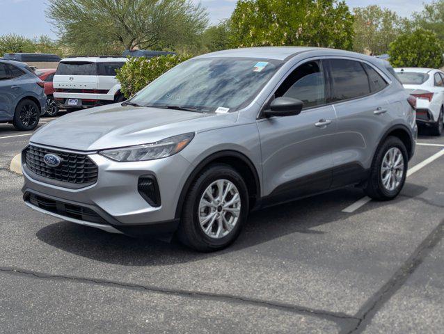 Photo of 2023 ICONIC SILVER MET Ford Escape