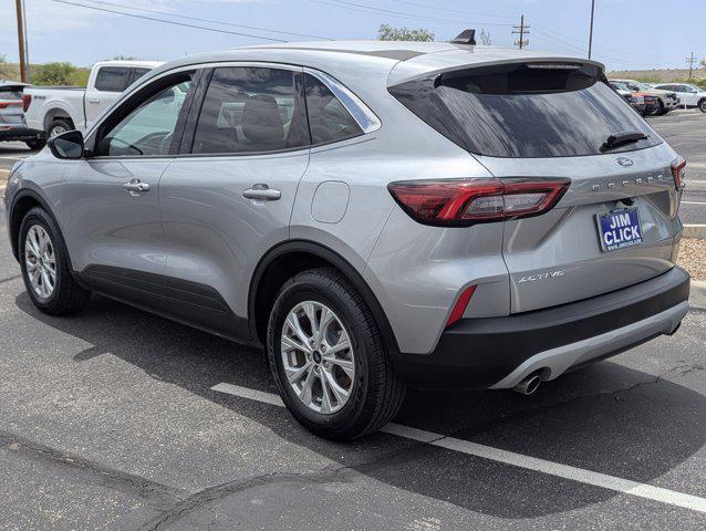Photo of 2023 ICONIC SILVER MET Ford Escape