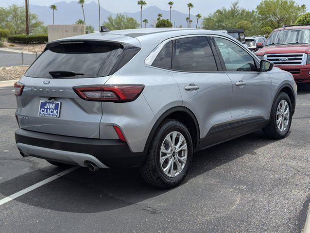 Photo of 2023 ICONIC SILVER MET Ford Escape